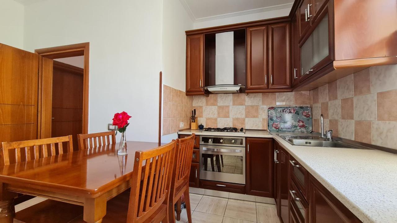 Village Home Next To The Sea Sarande Exterior photo